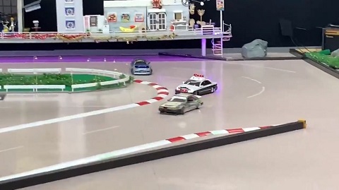 パトカー ドリフト 暴走 警察24時 ラジコン RC