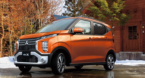 三菱自動車「eKクロス」