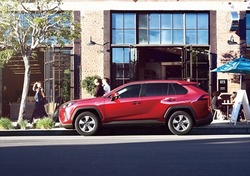 トヨタ「RAV4」