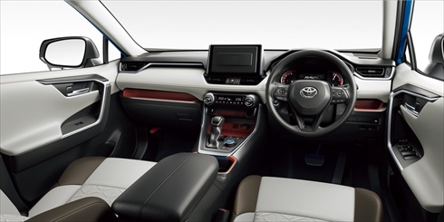 トヨタ「RAV4」