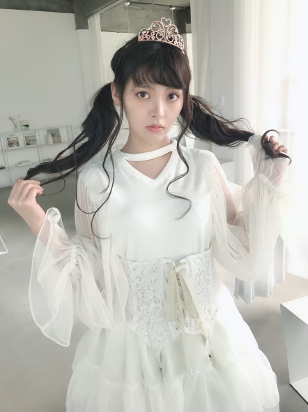 上坂すみれ 写真集 ブログ オフショット