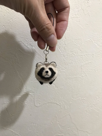 ぷちタヌキの羊毛フェルト