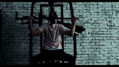 深田恭子 トレーニング 動画 DESCENTE