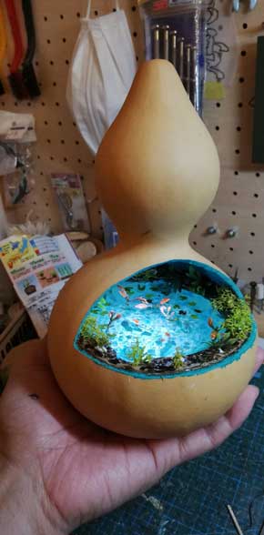 【美品】瓢箪(ひょうたん)美術品 ひょうたんの中に広がる「モネの池」が神秘的で美しい