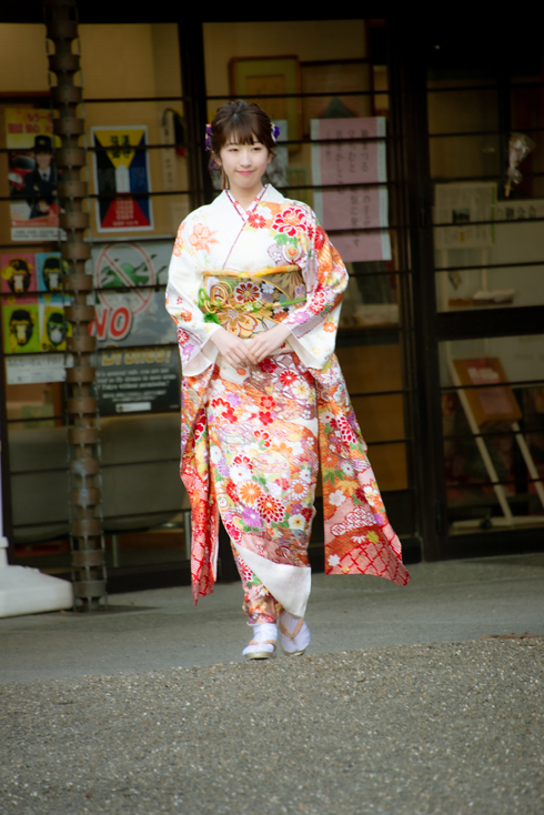 エイベックス 飯豊まりえ 山谷花純 浅川梨奈 大幡しえり Niki 江野沢愛美 日比美思 大原優乃 古田愛理 今泉佑唯 生見愛瑠 前島亜美 小室安未