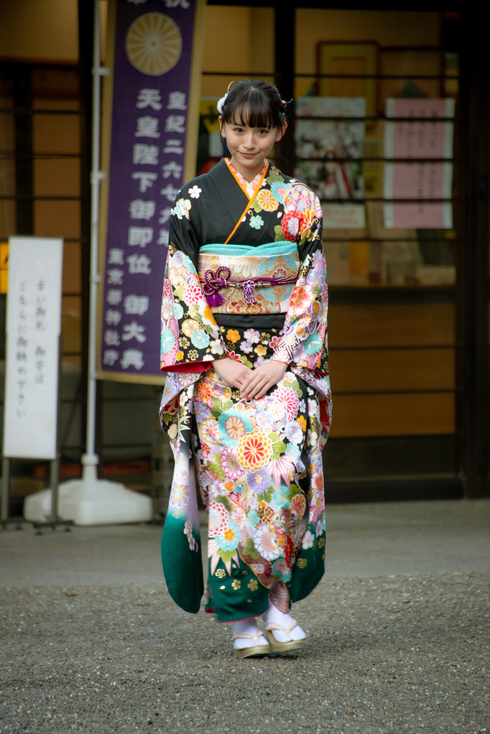 エイベックス 飯豊まりえ 山谷花純 浅川梨奈 大幡しえり Niki 江野沢愛美 日比美思 大原優乃 古田愛理 今泉佑唯 生見愛瑠 前島亜美 小室安未
