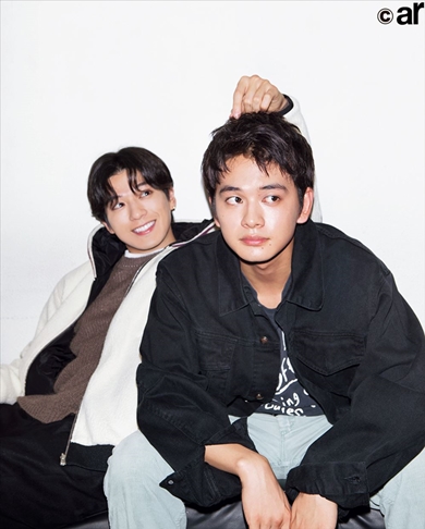 白石麻衣 ar 卒業 表紙 美肌 新田真剣佑 北村匠海