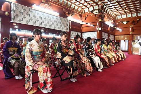 AKB48グループ 成人式 新成人 AKB48 SKE48 NMB48 HKT48 NGT48　STU48