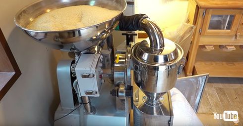 アジアの屋台料理の調理シーンを流すだけのYouTuberが素朴すぎて癒やされる