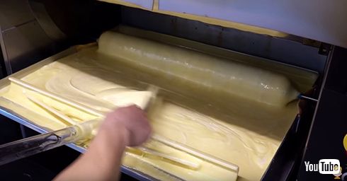 アジアの屋台料理の調理シーンを流すだけのYouTuberが素朴すぎて癒やされる