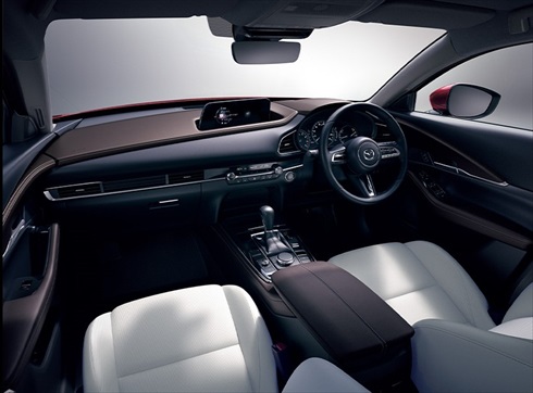 マツダ「CX-30」