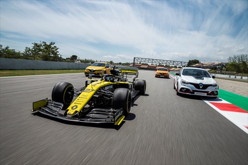 ルノー「メガーヌ ルノー・スポール トロフィーR」