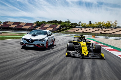 ルノー「メガーヌ ルノー・スポール トロフィーR」