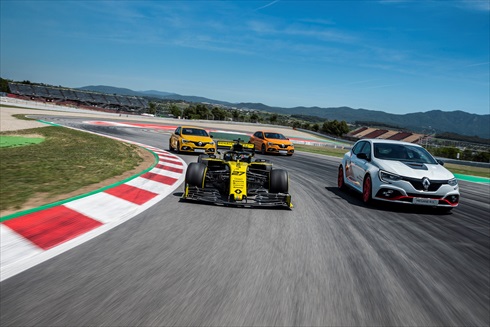 ルノー「メガーヌ ルノー・スポール トロフィーR」