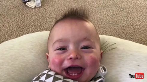 赤ちゃんの声と暴れるノイズでAC/DC「サンダーストラック」を陽気に再現