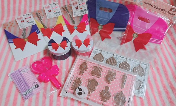 （「キャンドゥ」セーラーデザインのバレンタイン向けラッピングアイテム）