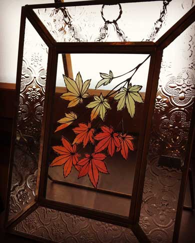 紅葉 葉っぱ 和歌 切り絵 作品 学生 修学旅行 秋 久保田万太郎 俳句 文字 金平糖