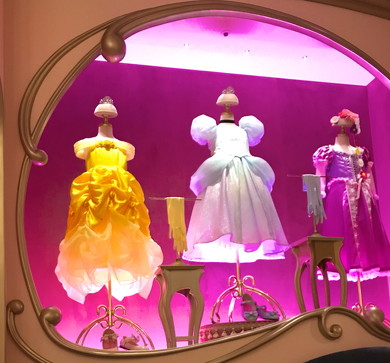 ディズニープリンセス  アナと雪の女王 エルサ　ビビディ・バビディ・ブティック 姫 ビビディ・バビディ・ブティックでアナ雪エルサに | My