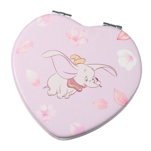 （ディズニーストアと「ウィッチズポーチ」＆「フェルナンダ」の共同企画コスメ）