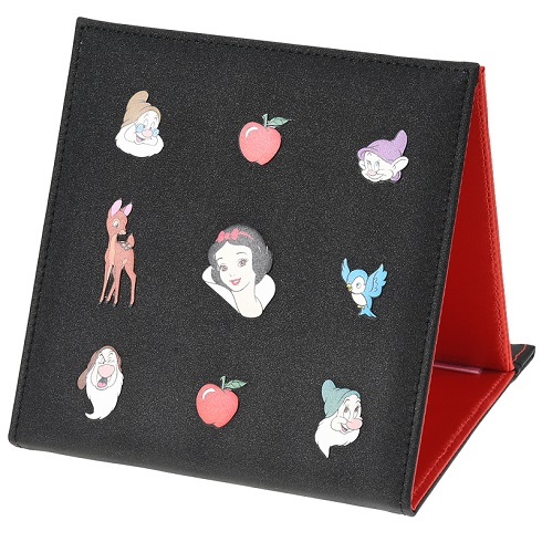 （ディズニーストアと「ウィッチズポーチ」＆「フェルナンダ」の共同企画コスメ）