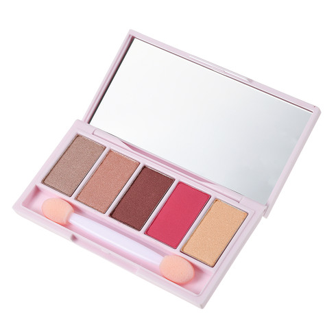 （ディズニーストアと「ウィッチズポーチ」＆「フェルナンダ」の共同企画コスメ）