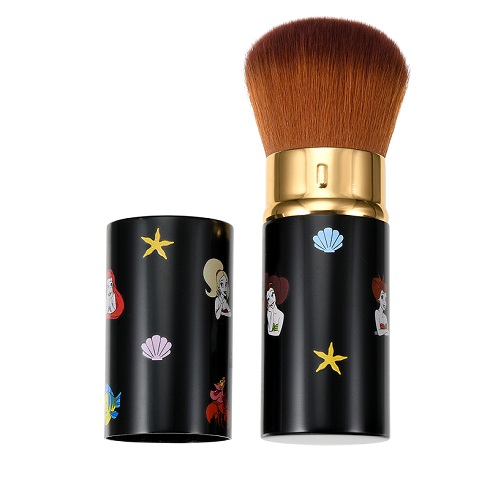 （ディズニーストアと「ウィッチズポーチ」＆「フェルナンダ」の共同企画コスメ）