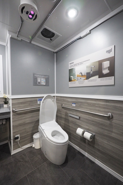 TOTO Good2Go トイレカー