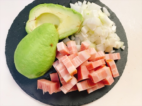 アボカド炊き込みピラフ リュウジ