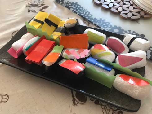 長女 娘さん 子ども 発想 緩衝材 もったいない かわいい 寿司 工作