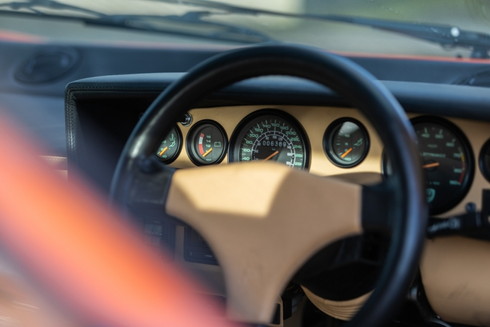 ランボルギーニ カウンタック オークション