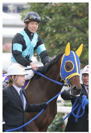 樫木裕実 三浦皇成 競馬 ほしのあき 夫