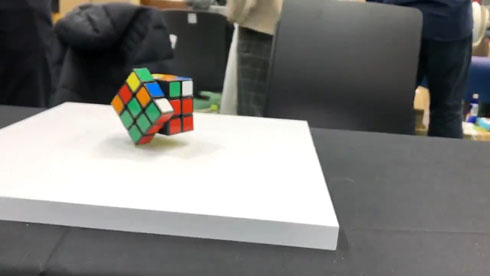 全自動ルービックキューブ