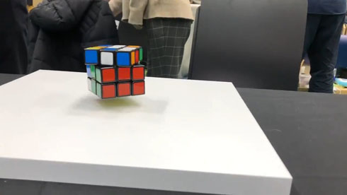 全自動ルービックキューブ