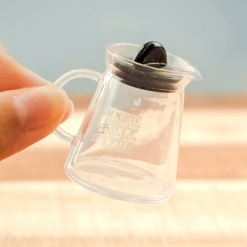 （「カルディ」のミニチュアフィギュアがもらえるキャンペーン）