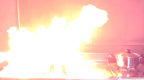 消費者センター カセットボンベ 事故 火事