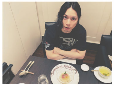 水嶋ヒロ 娘 ブログ 会社 絢香 仮面ライダー