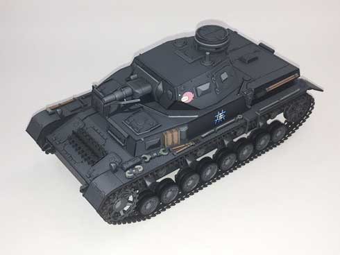 フラッシュ撮影 CGアニメ 見た目 戦車 模型 プラモデル アニメ塗り ガルパン チャーチル