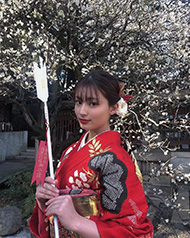 吉川愛 コスプレ 鬼滅の刃 胡蝶しのぶ 約束のネバーランド ノーマン 子役 ファンイベント 振袖