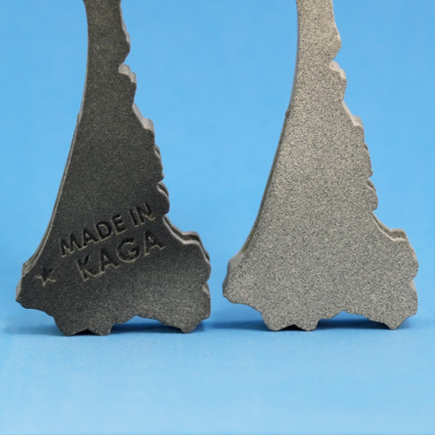 刻印された星マークのアップ