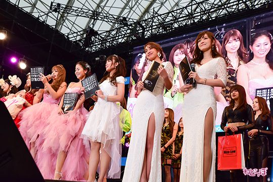 大阪オートメッセ コンパニオン キャンギャル コスプレイヤー インテックス大阪 自動車 モータースポーツ