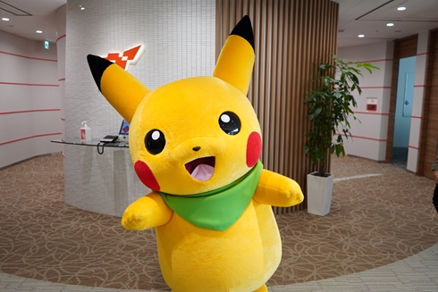 ピカチュウ ポケモン