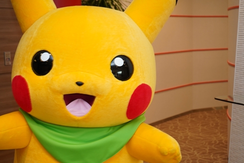 ピカチュウ ポケモン