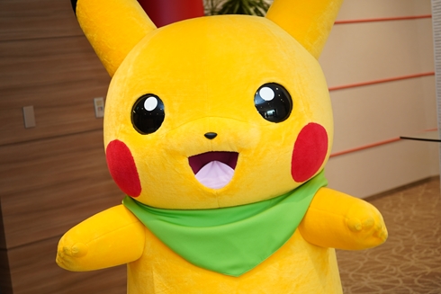 ピカチュウ ポケモン