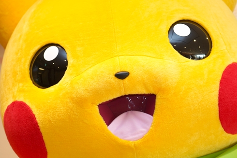 ピカチュウ ポケモン