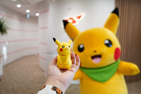 ピカチュウ ポケモン