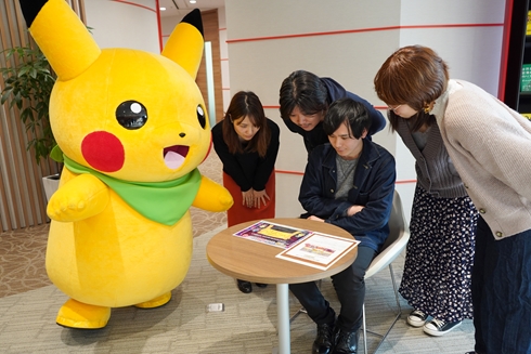 ピカチュウ ポケモン