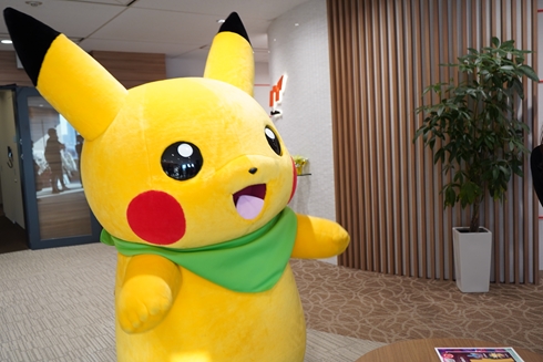 ピカチュウ ポケモン