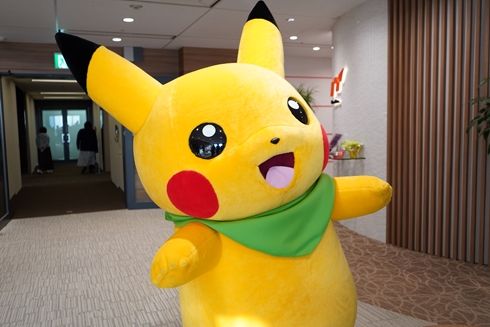 ピカチュウ ポケモン