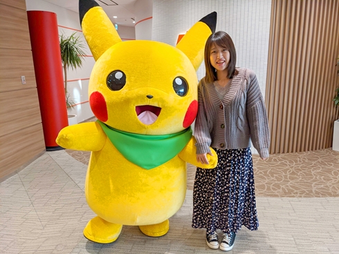 ピカチュウ ポケモン