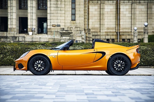 バーントオレンジ